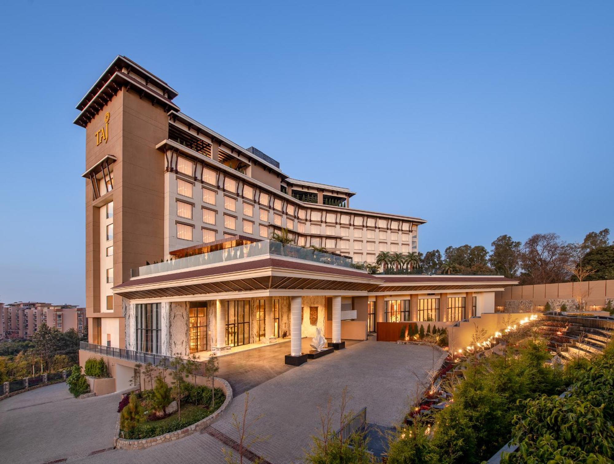 Отель Taj Mussoorie Foothills, Дехрадун Экстерьер фото